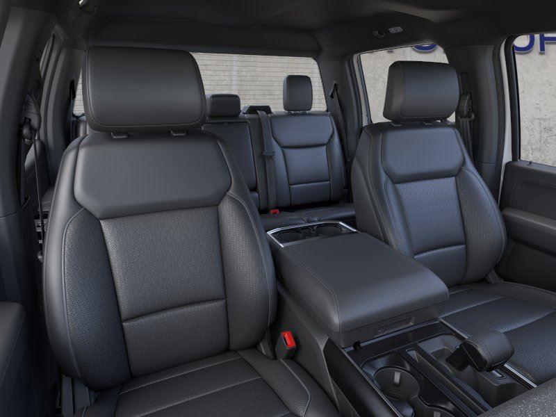Vehicle photo 10