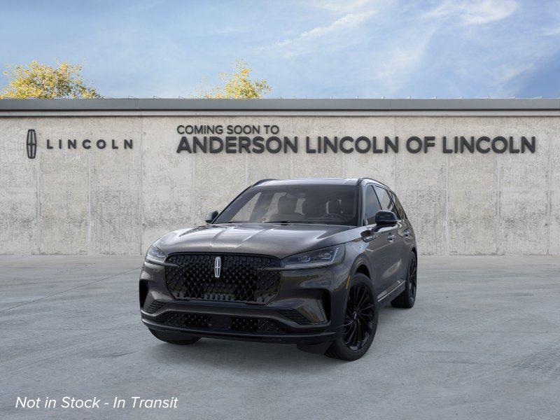 Vehicle photo 2