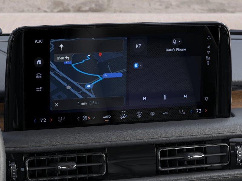 Vehicle photo 14