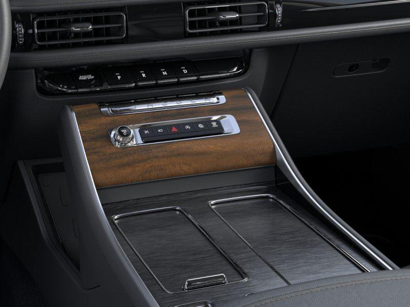 Vehicle photo 15