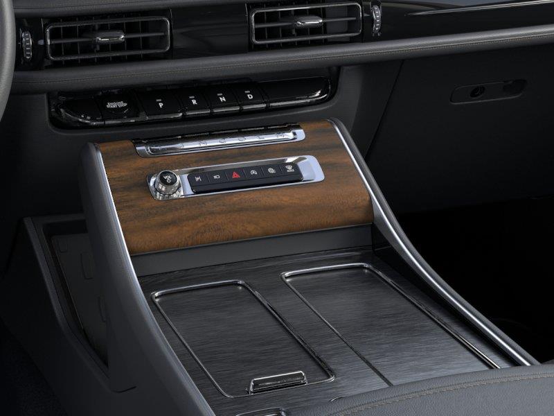 Vehicle photo 15