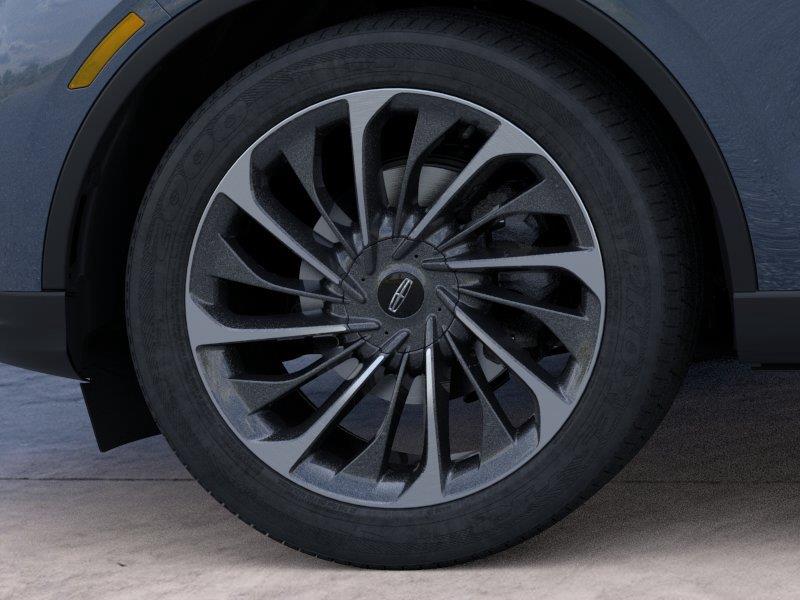 Vehicle photo 19