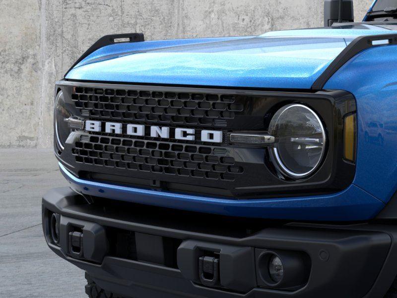 Vehicle photo 19