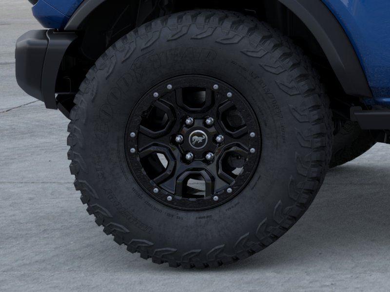 Vehicle photo 21