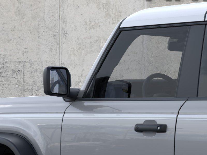 Vehicle photo 22