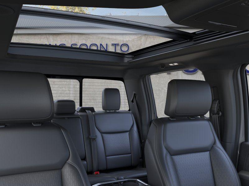 Vehicle photo 22