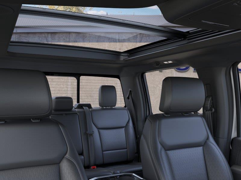 Vehicle photo 22