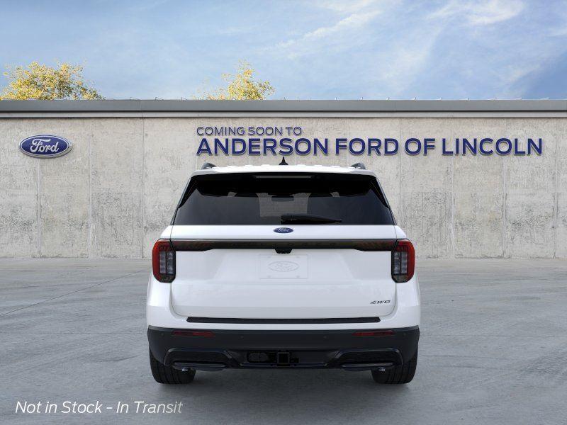 Vehicle photo 5