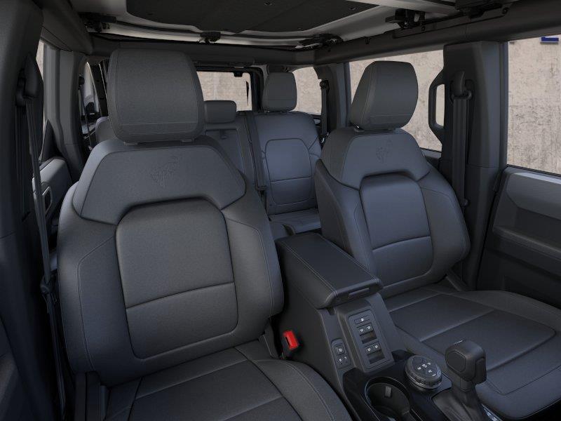 Vehicle photo 10