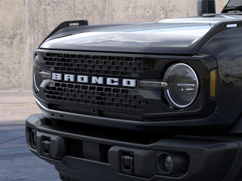 Vehicle photo 19