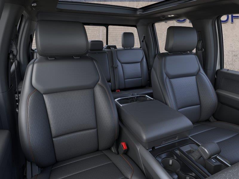 Vehicle photo 10