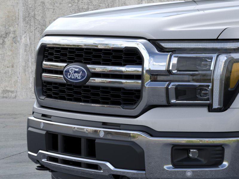 Vehicle photo 17