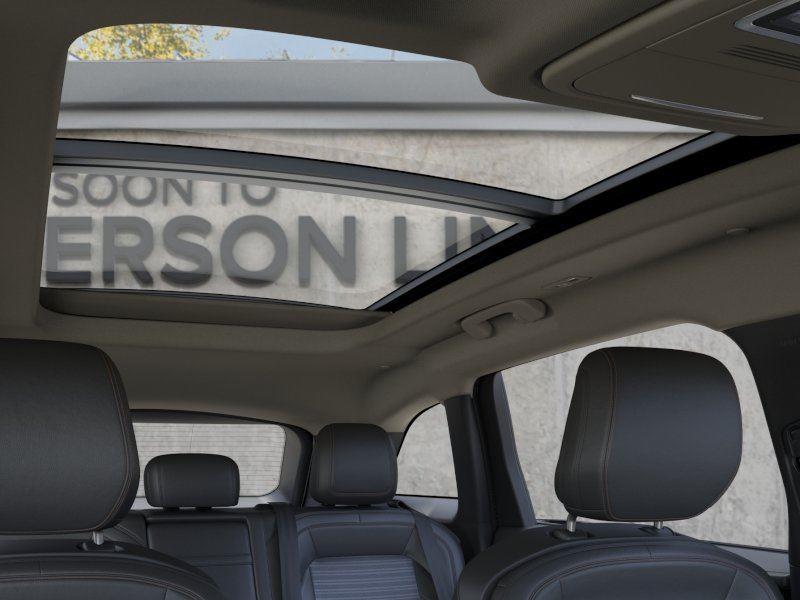 Vehicle photo 22