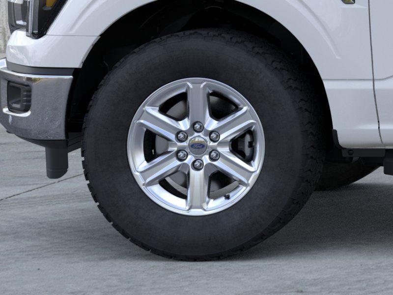 Vehicle photo 19