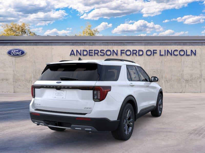 Vehicle photo 8