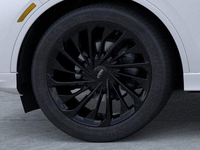 Vehicle photo 19