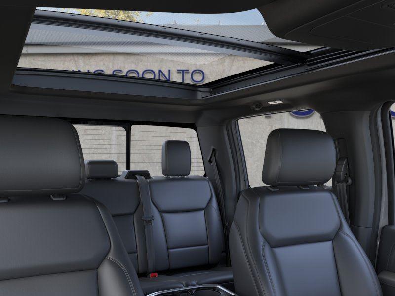 Vehicle photo 22
