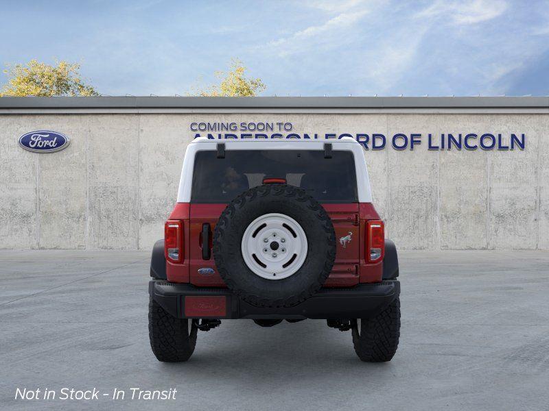 Vehicle photo 5