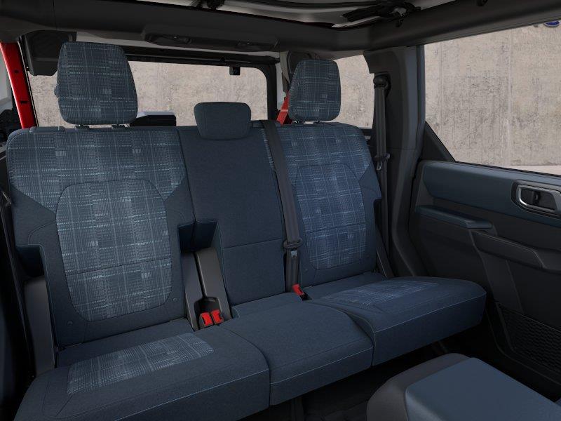 Vehicle photo 11