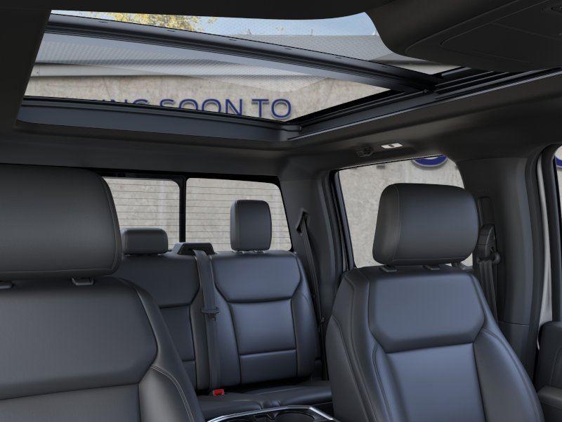 Vehicle photo 22