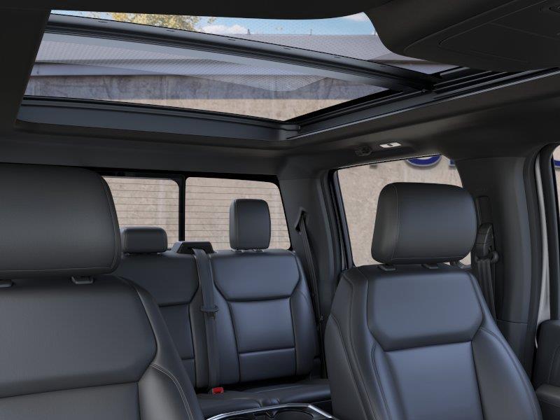 Vehicle photo 22