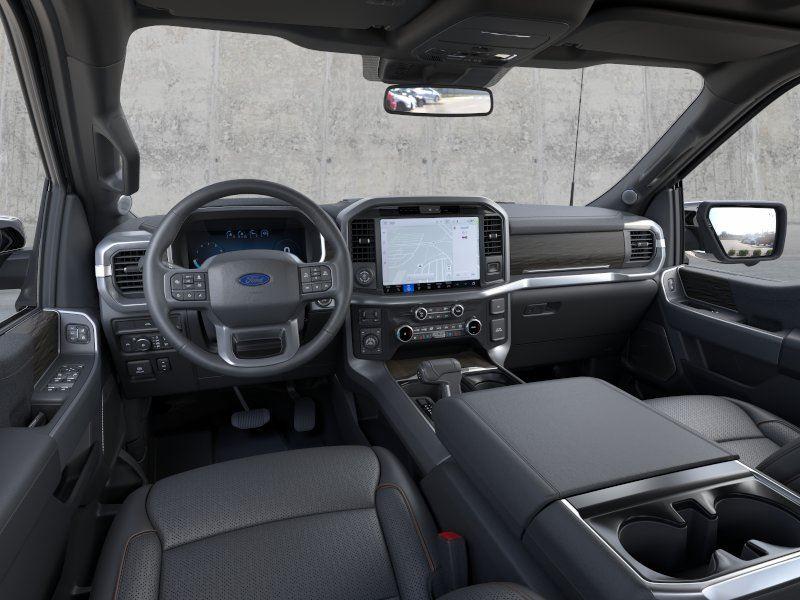 Vehicle photo 9