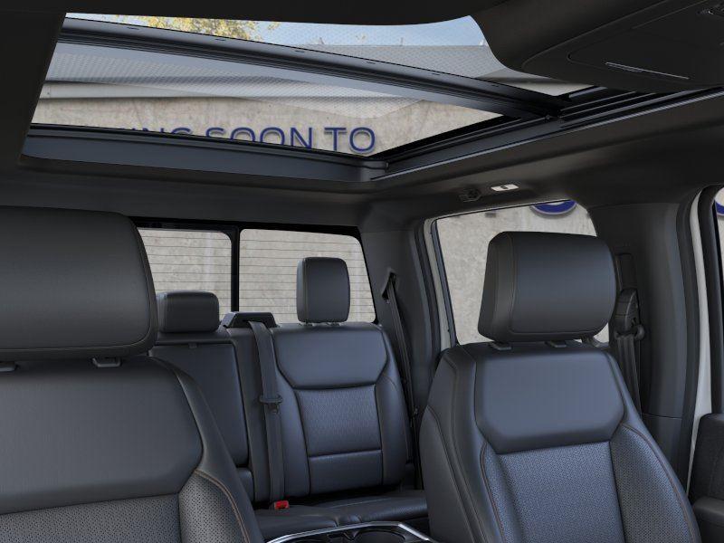 Vehicle photo 22