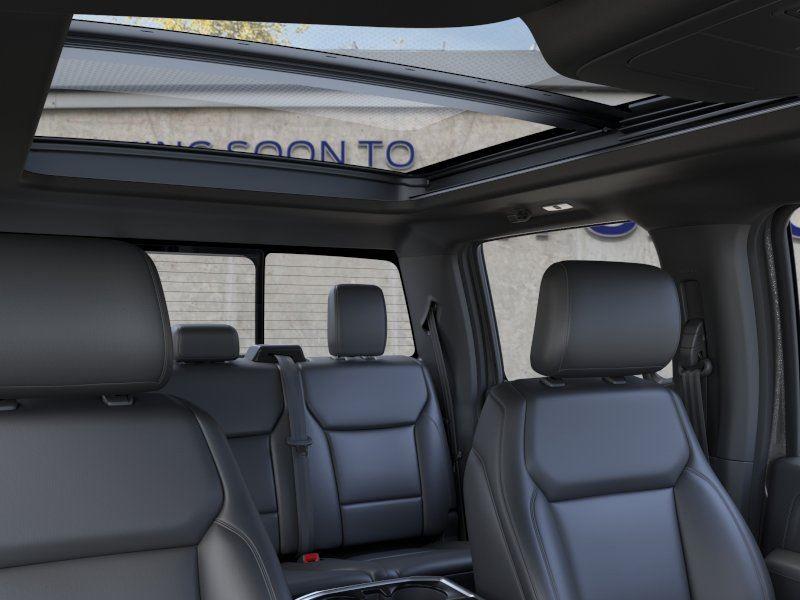 Vehicle photo 22