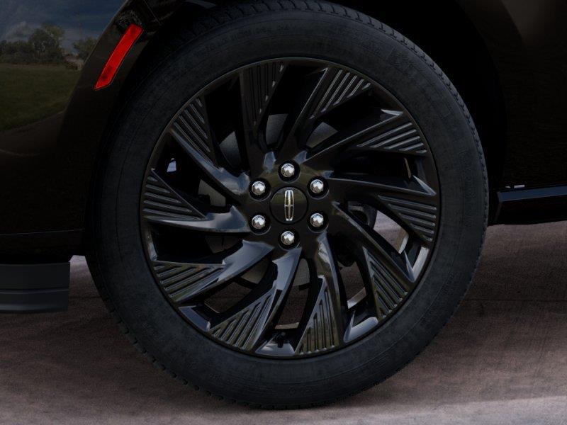 Vehicle photo 19
