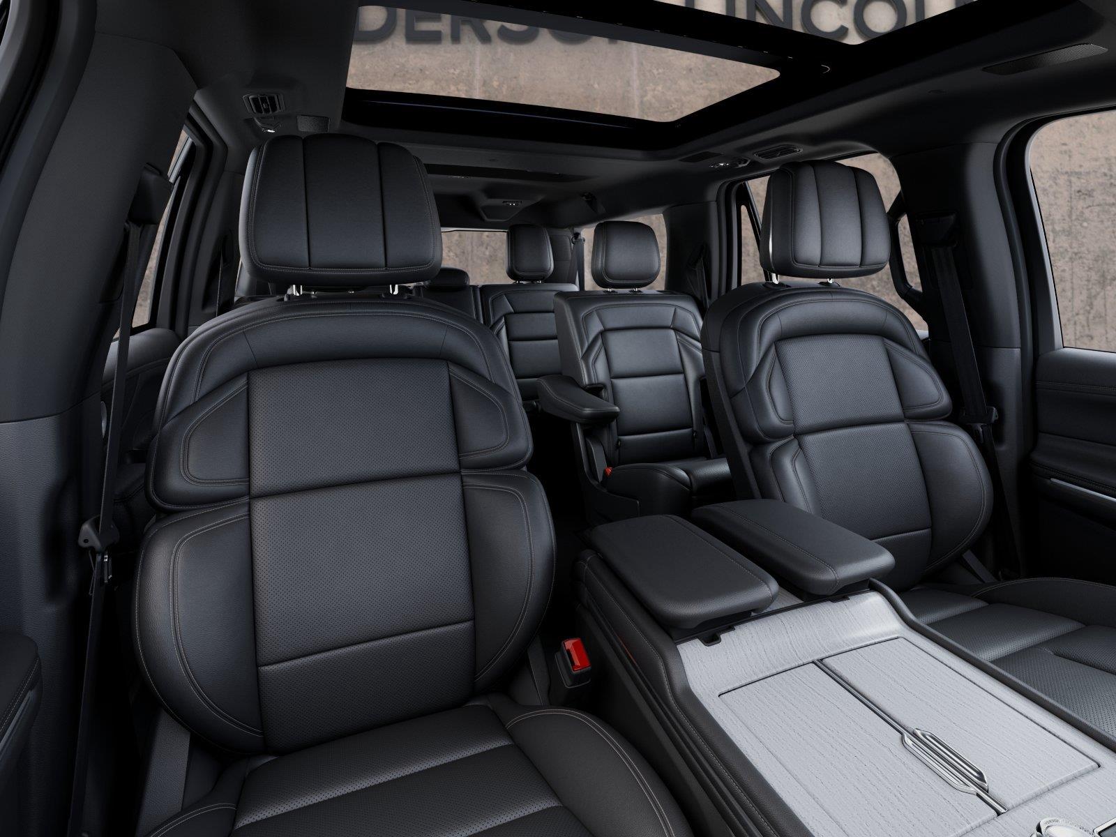 Vehicle photo 10