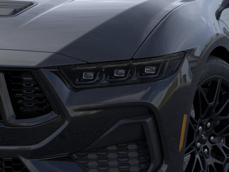 Vehicle photo 18