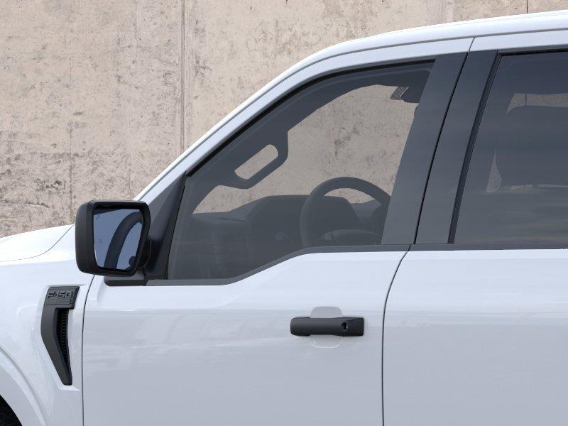 Vehicle photo 20