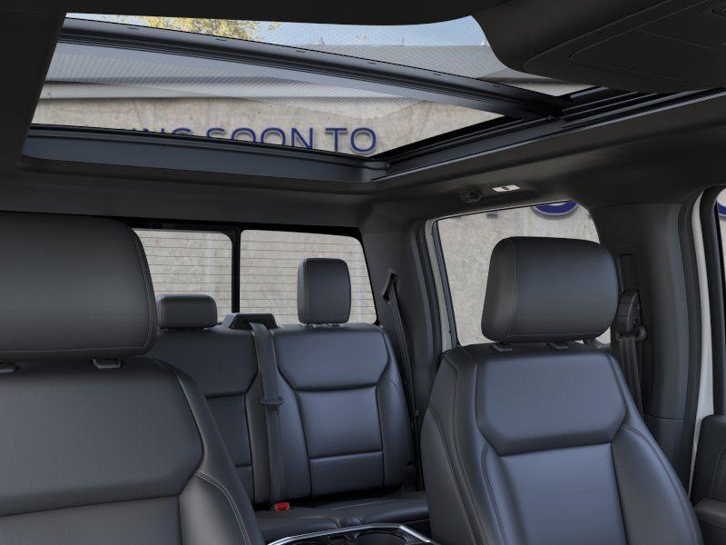 Vehicle photo 22