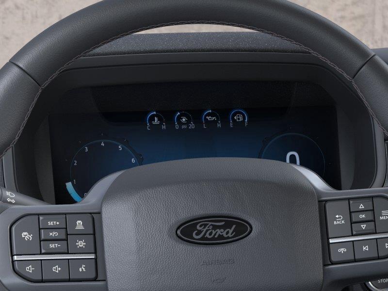 Vehicle photo 13