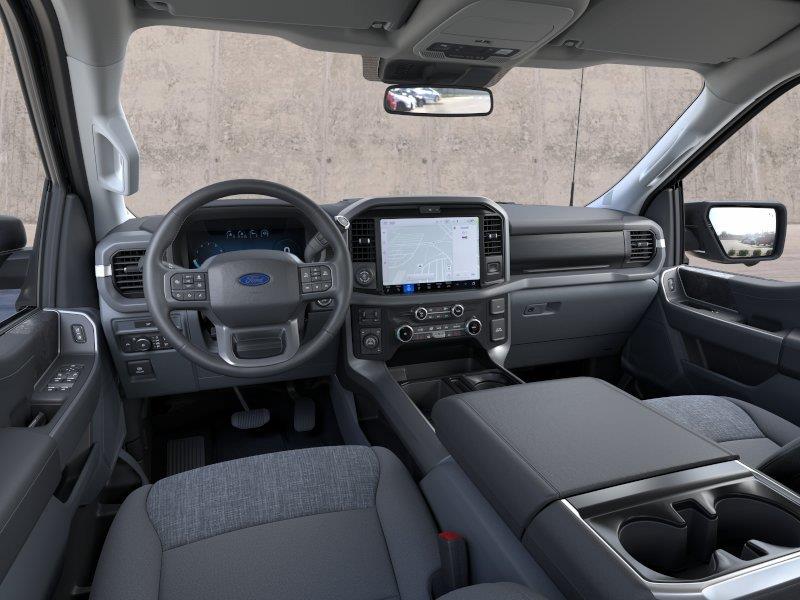 Vehicle photo 9