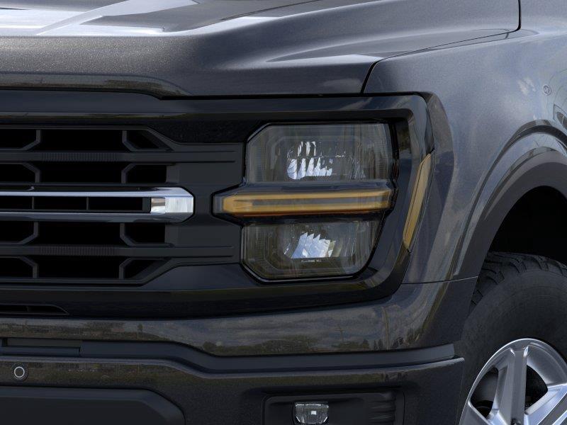 Vehicle photo 18