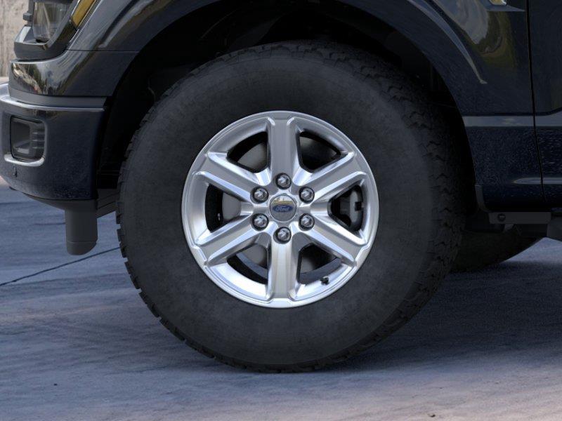 Vehicle photo 19
