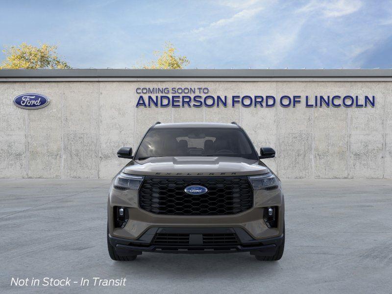 Vehicle photo 6