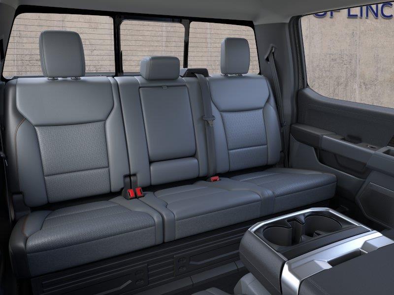 Vehicle photo 11
