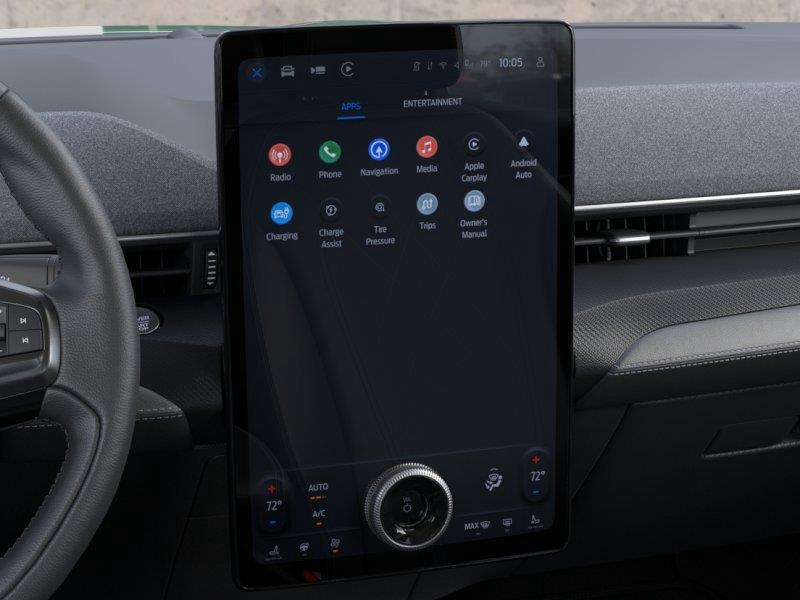 Vehicle photo 14