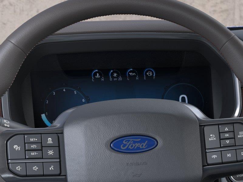 Vehicle photo 13