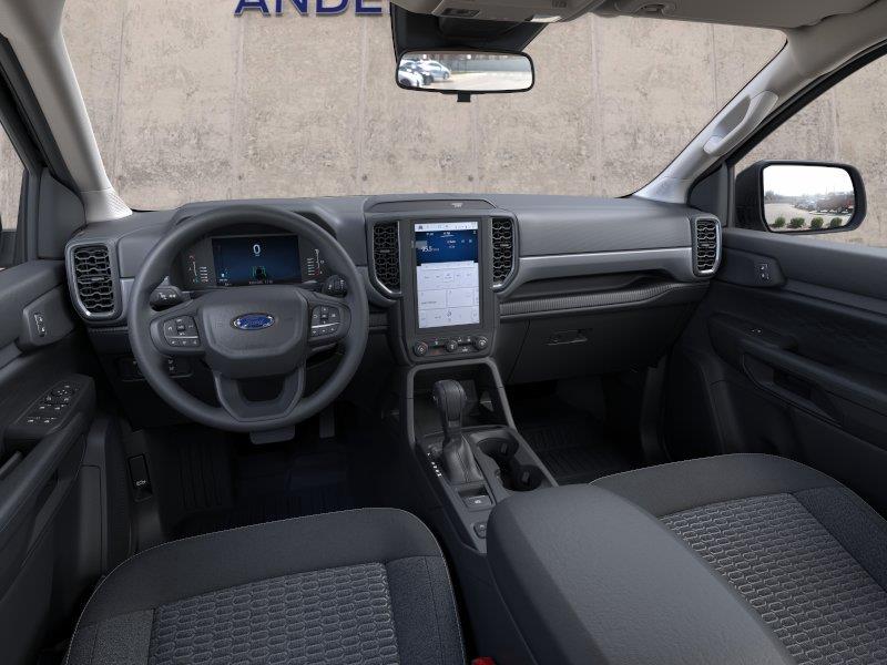 Vehicle photo 9