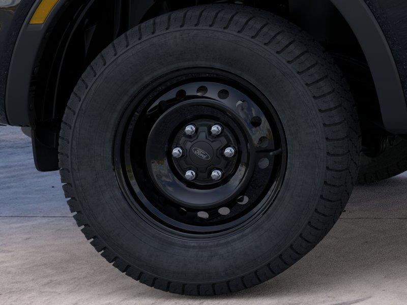 Vehicle photo 19