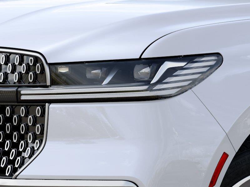 Vehicle photo 18