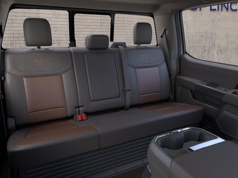 Vehicle photo 11