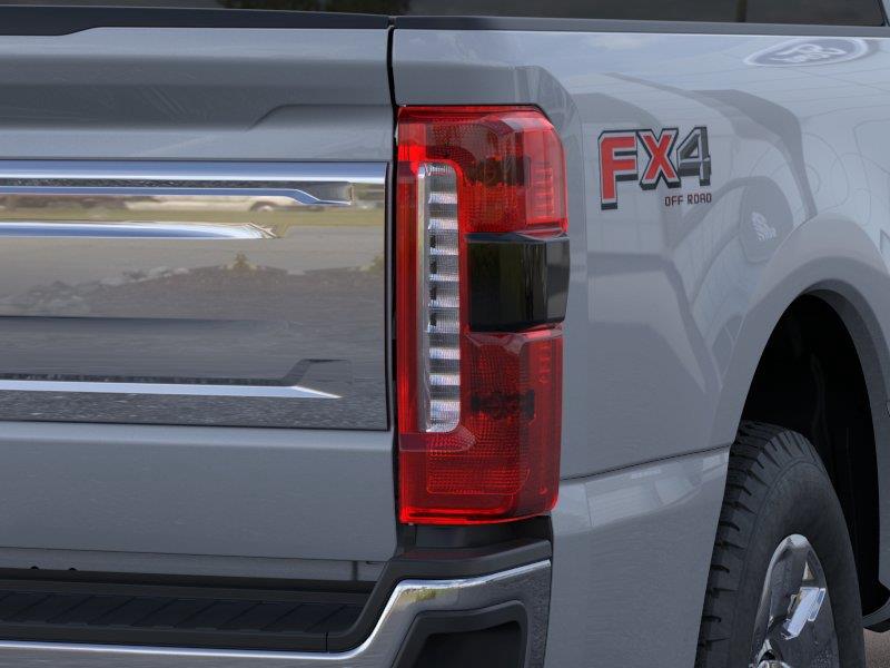 Vehicle photo 21