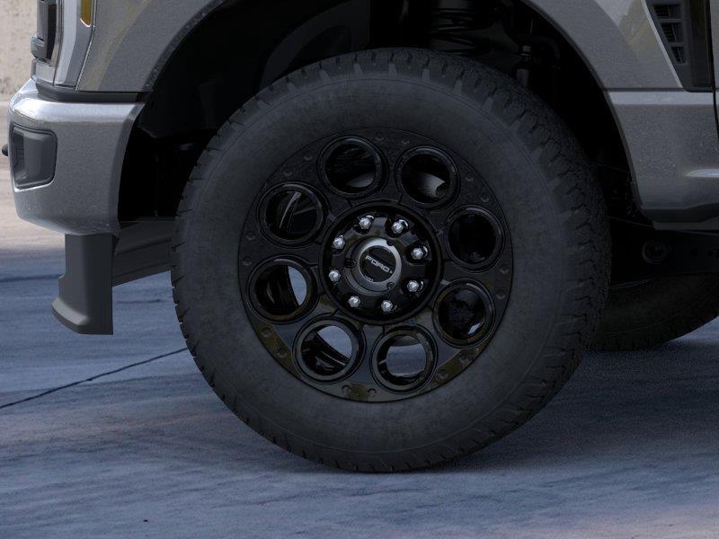 Vehicle photo 19