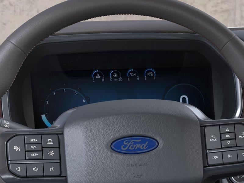 Vehicle photo 13