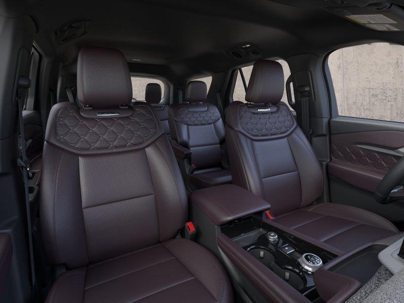 Vehicle photo 10
