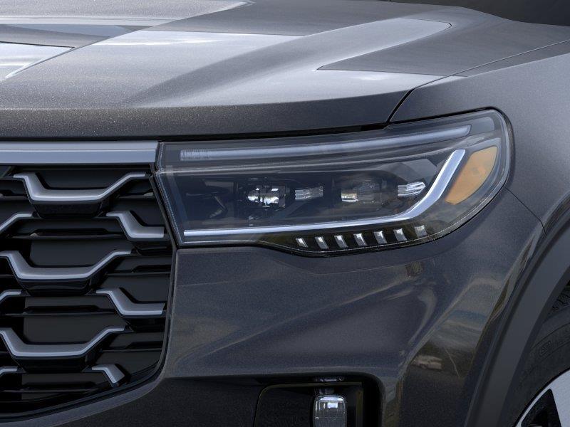 Vehicle photo 18